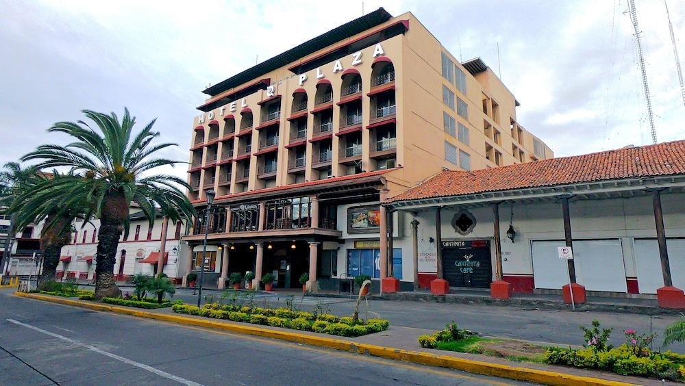 Plaza Uruapan Hotel Exteriér fotografie