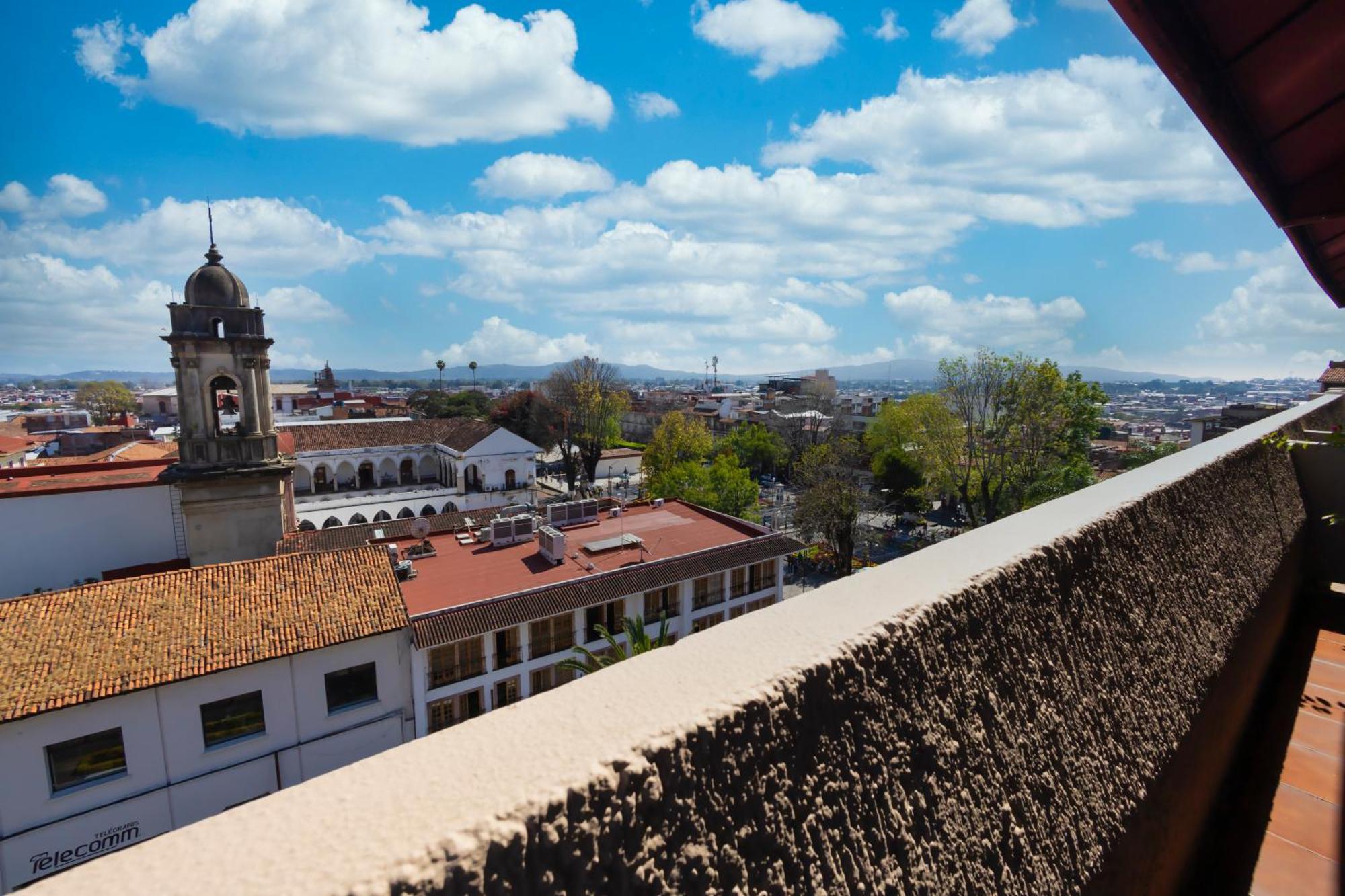 Plaza Uruapan Hotel Exteriér fotografie